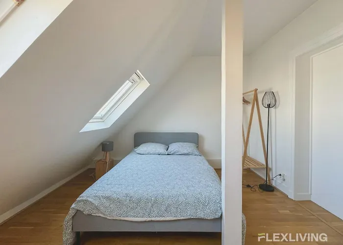 Flexliving - Whole Flat - Bausset Париж