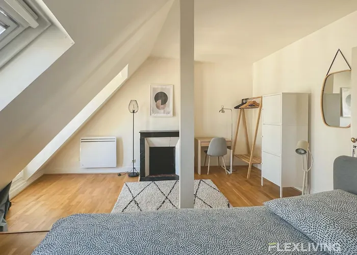 Flexliving - Whole Flat - Bausset Апартаменты