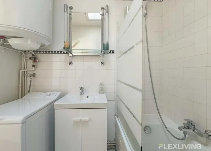 Flexliving - Whole Flat - Bausset Апартаменты *