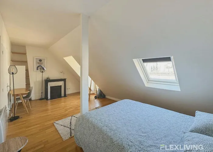 Flexliving - Whole Flat - Bausset Париж