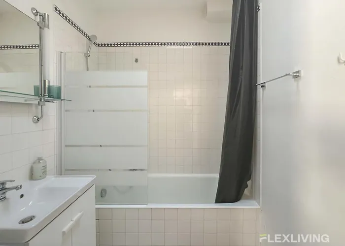 Flexliving - Whole Flat - Bausset Appartement Parijs